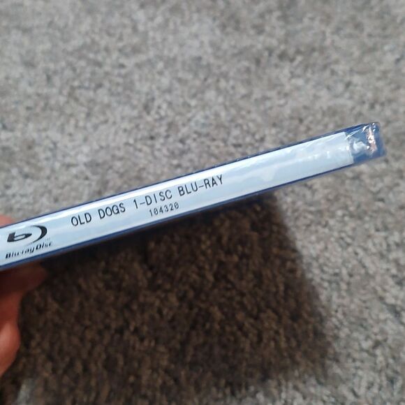 Old Dogs Blu-ray Disc Robin Williams , John Travolta NEW Sealed 2010 - Picture 3 of 3